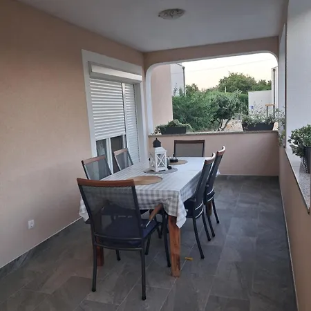Blazevic Apartamento *